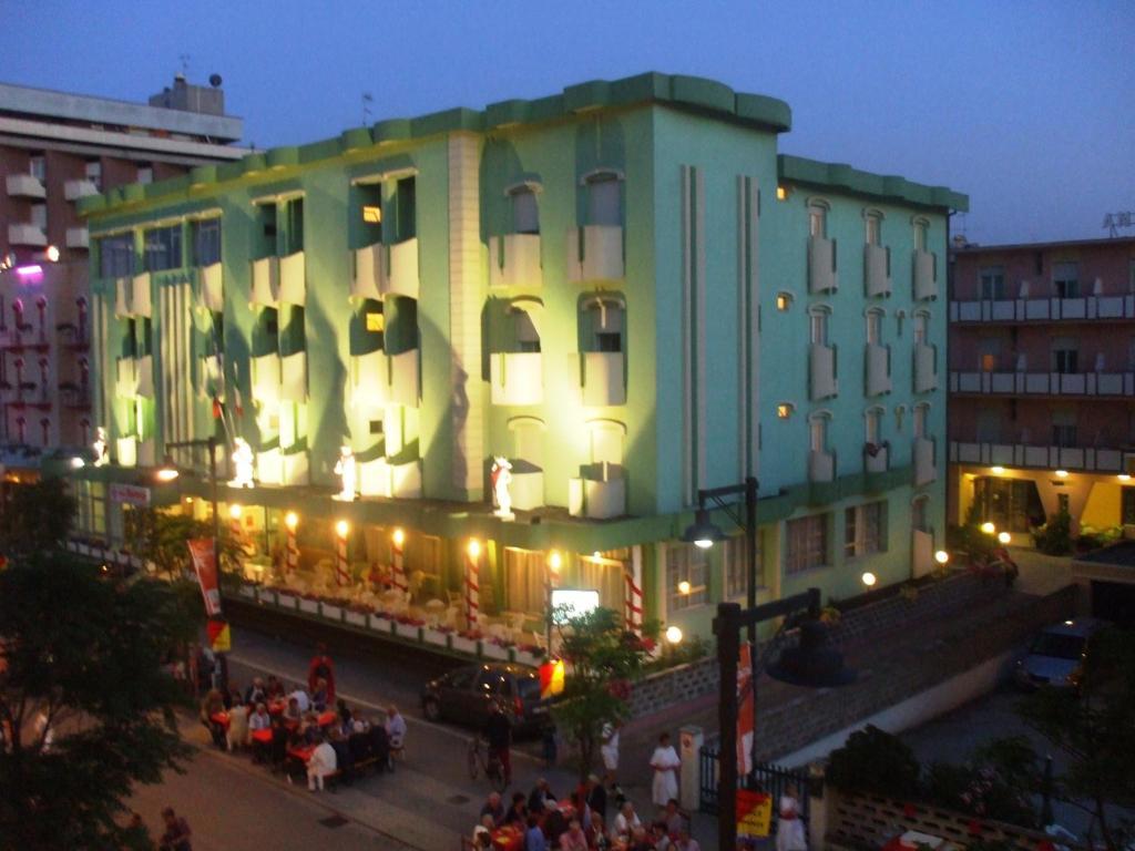 Hotel Serena Gatteo エクステリア 写真