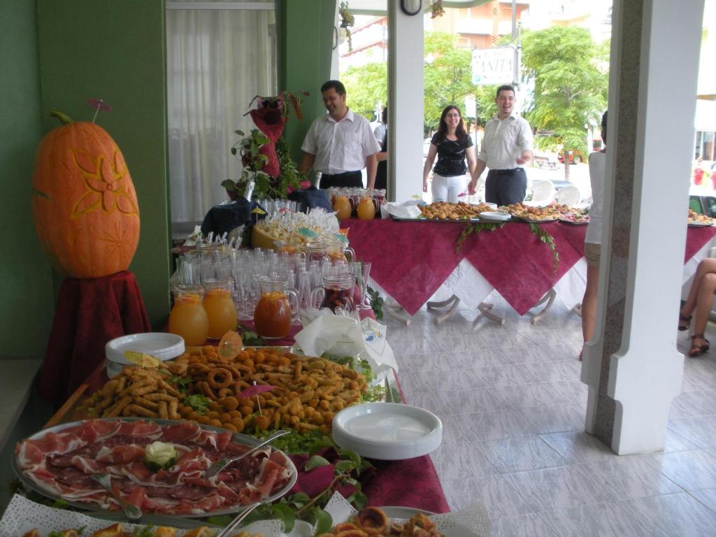 Hotel Serena Gatteo エクステリア 写真